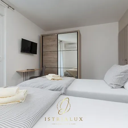 Manola By Istrialux * Ripenda Kras